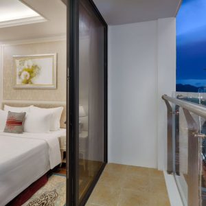 Combo Vinpearl Condotel Empire Nha Trang